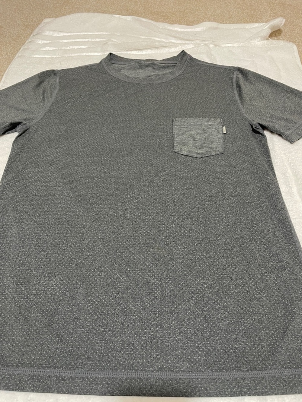 Vuori Men’s Tradewinds Performance Pocket T Shirt